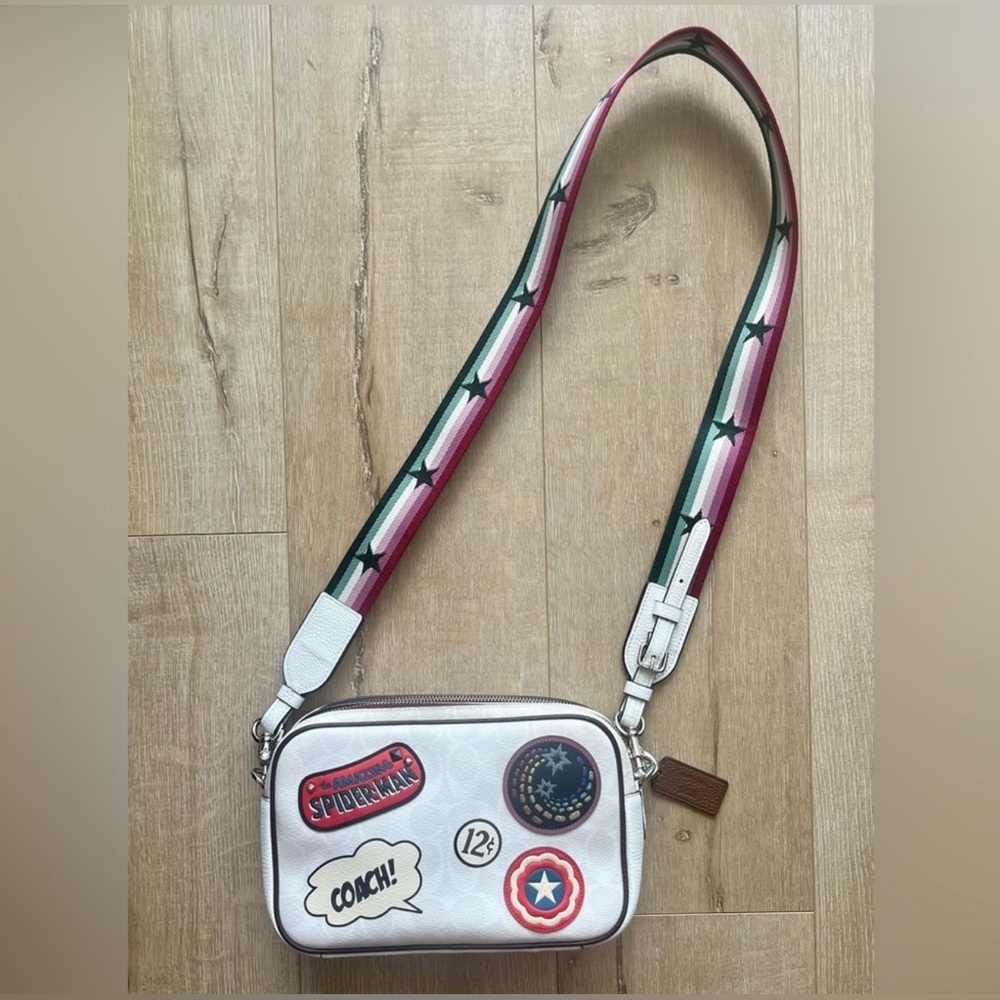 Coach authentic Spider-Man Marvel White Bag with Patches. NWOT limited edition - Picture 5 of 8